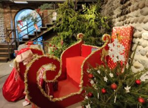 Scopri di più sull'articolo RICETTO DI CANDELO: IL BORGO DI BABBO NATALE